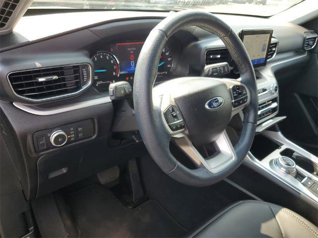Certified 2022 Ford Explorer XLT w/ Equipment Group 202A image 7