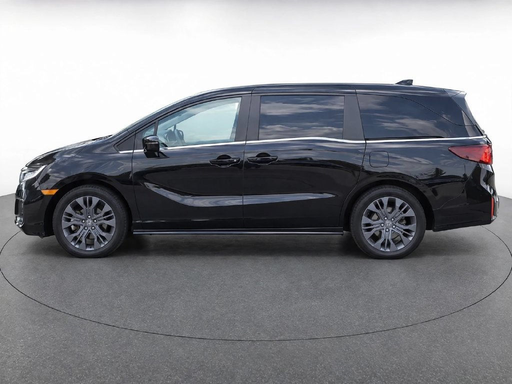 Used 2025 Honda Odyssey Touring image 4