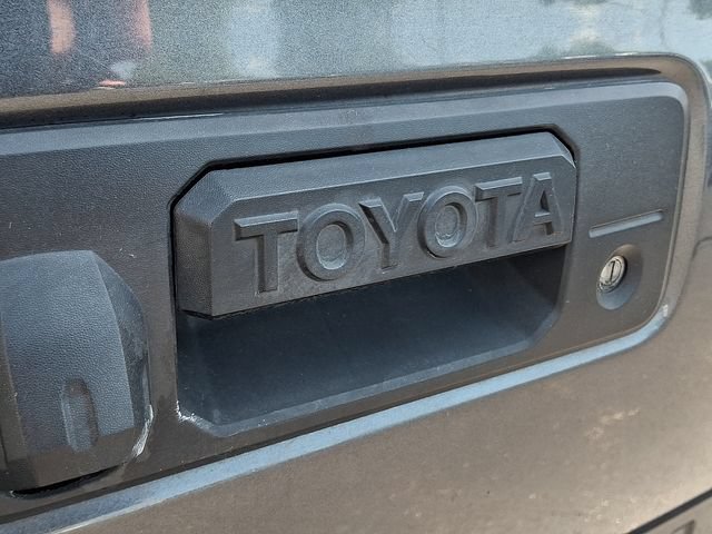 Used 2019 Toyota Tacoma SR5 AWD/4WD image 27