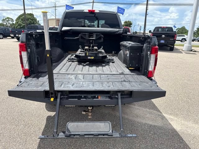 Certified 2019 Ford F350 Platinum w/ Platinum Ultimate Package AWD/4WD image 13