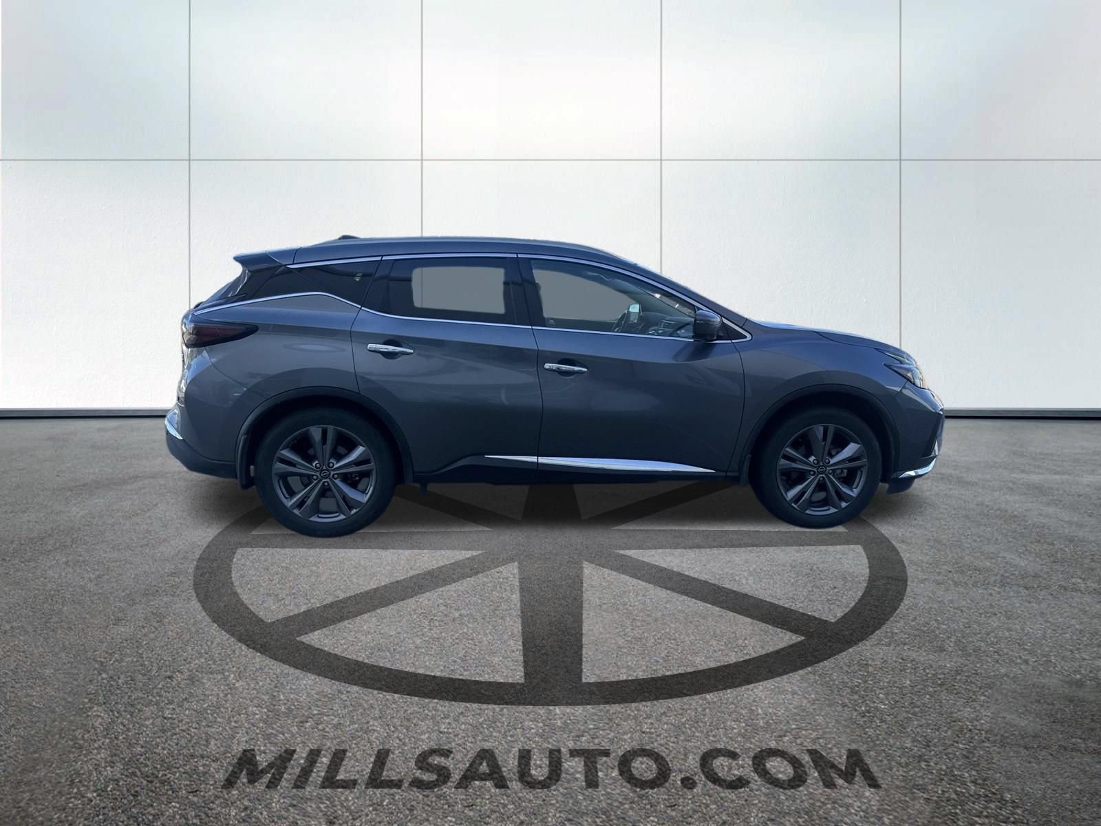 Used 2024 Nissan Murano Platinum w/ Cargo Package AWD/4WD image 3