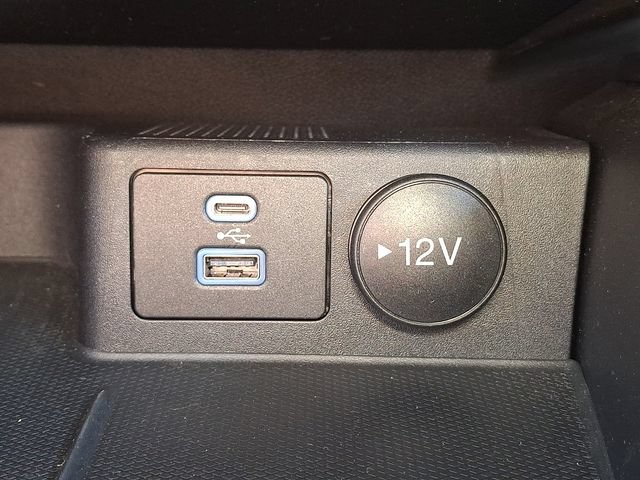 Certified 2022 Ford Escape SEL w/ SEL Stealth AWD Package image 24