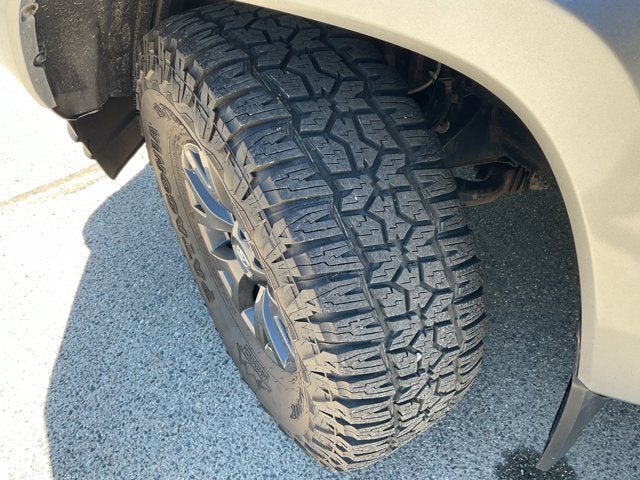 Used 2022 Toyota Tacoma SR5 AWD/4WD image 39
