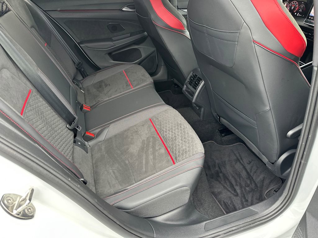 Used 2025 Volkswagen GTI SE FWD image 15