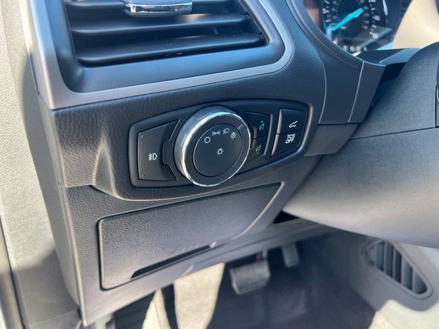 Certified 2024 Ford Edge SEL w/ Convenience Package AWD/4WD image 8