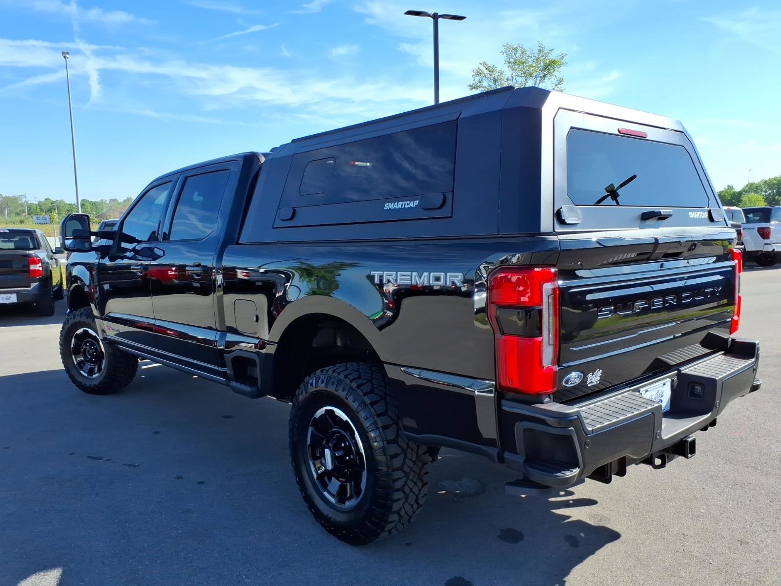 Certified 2026 Ford F250 Platinum w/ Tremor Off-Road Package AWD/4WD image 5