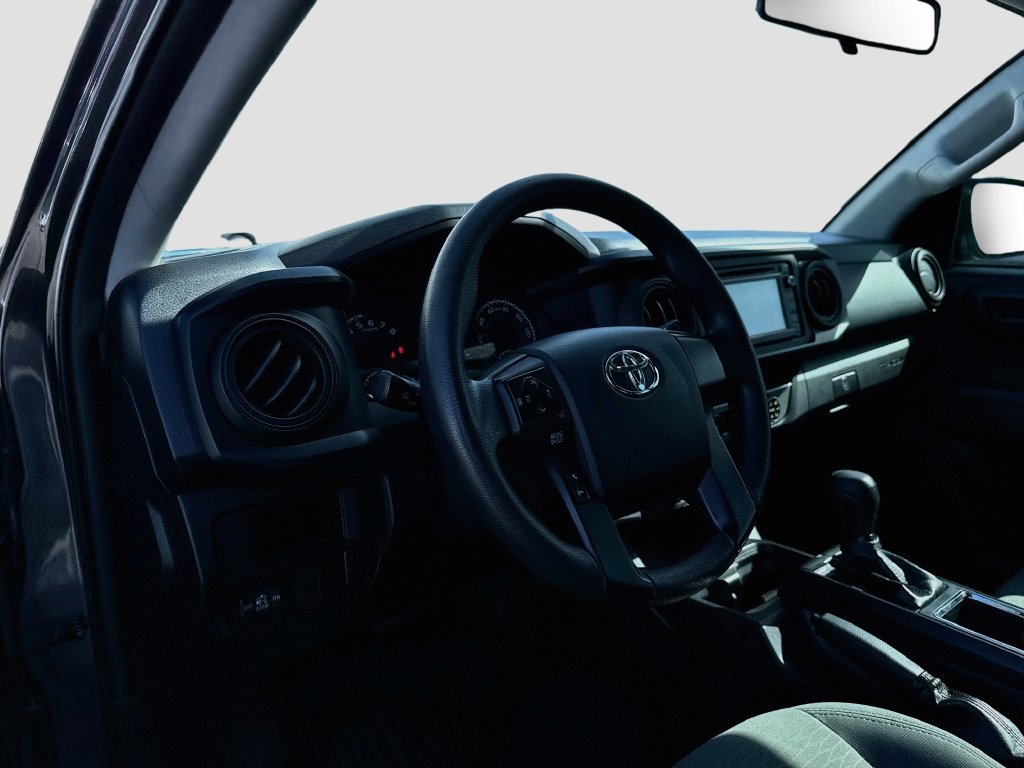 Used 2017 Toyota Tacoma SR RWD image 9