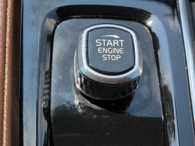 Used 2023 Volvo XC90 B5 Plus w/ Protection Package Premier AWD/4WD image 36