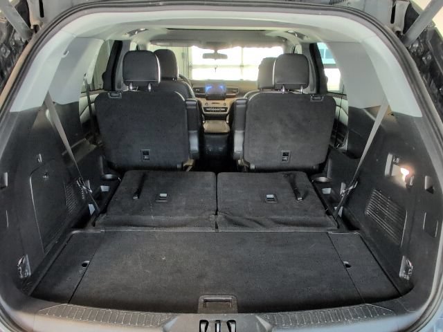Certified 2023 Ford Explorer XLT AWD/4WD image 32