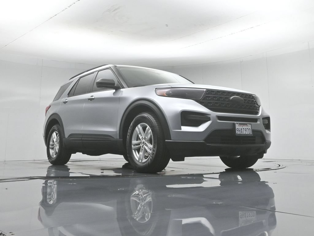 Certified 2023 Ford Explorer XLT RWD image 50