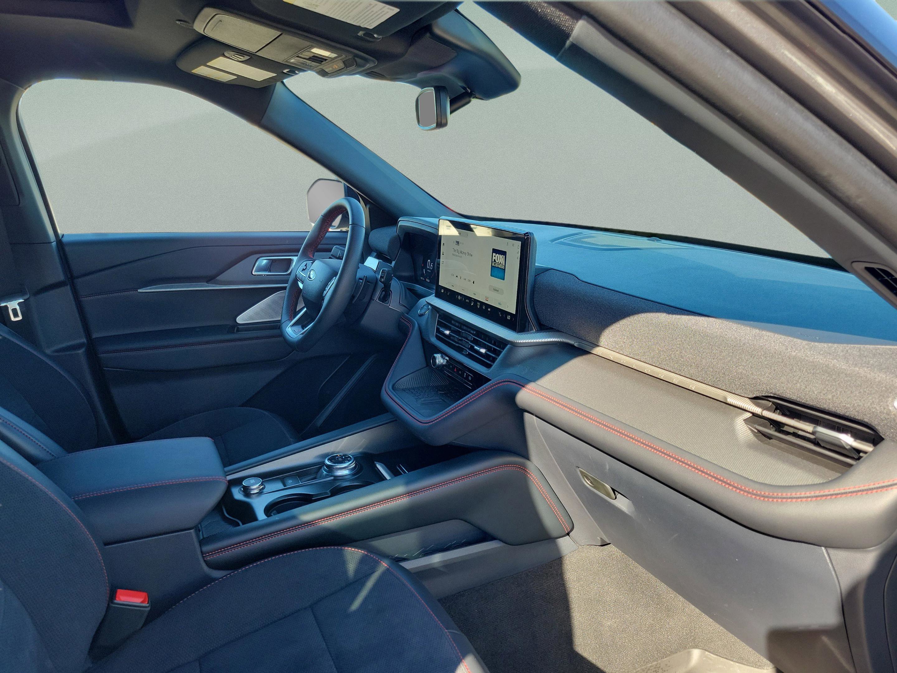 Certified 2025 Ford Explorer ST w/ Sun And Sound Package image 30