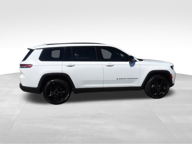 Used 2023 Jeep Grand Cherokee L Laredo AWD/4WD image 9