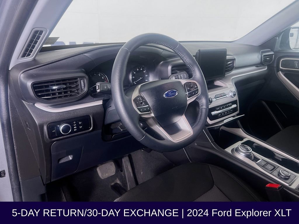 Certified 2024 Ford Explorer XLT AWD/4WD image 11