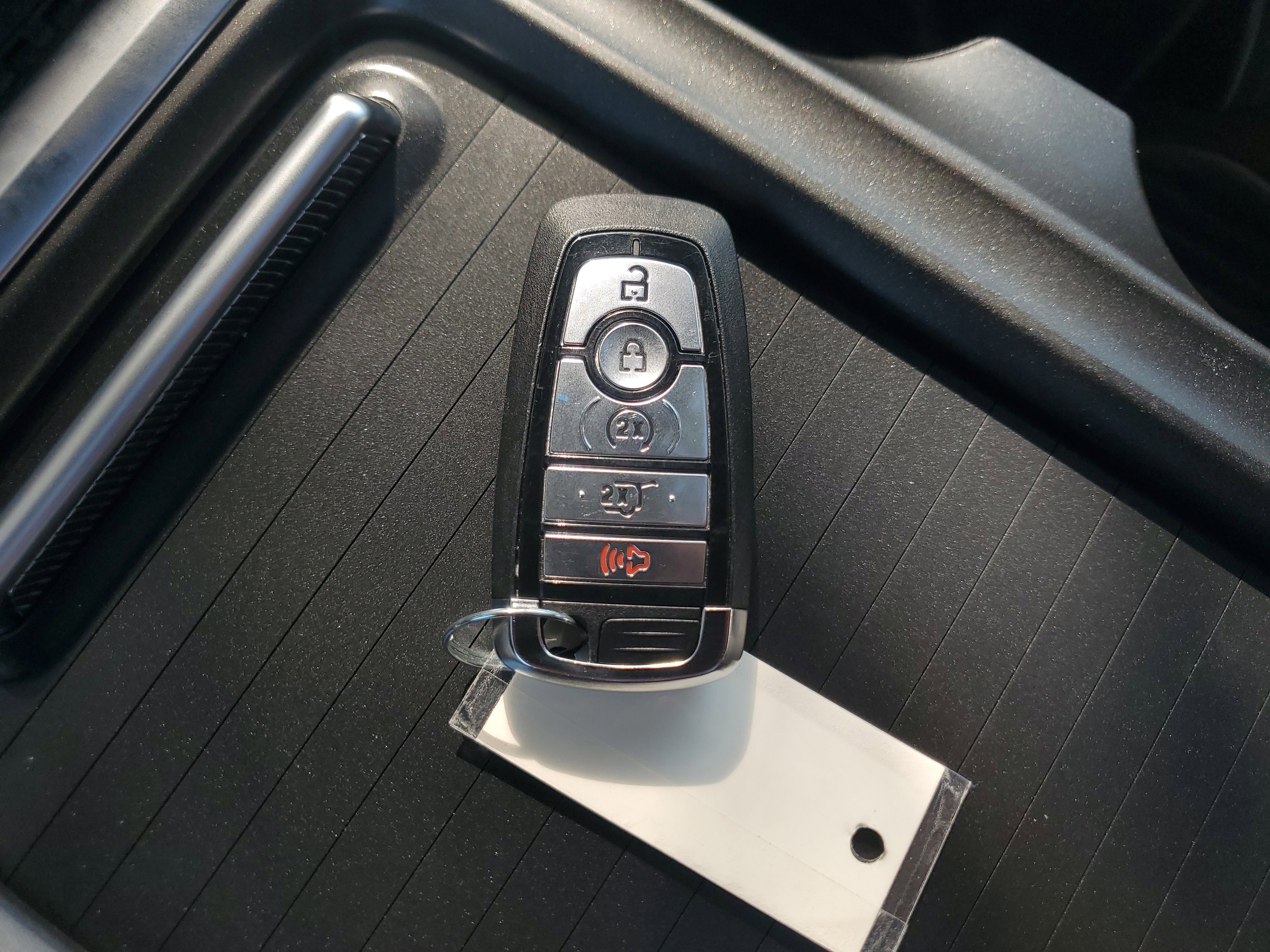 Certified 2025 Ford Expedition Tremor image 30