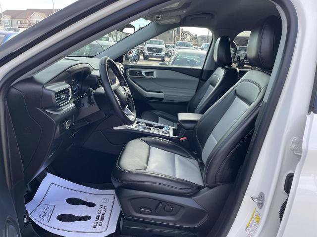 Certified 2023 Ford Explorer XLT w/ Equipment Group 202A image 17