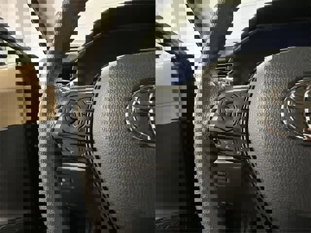 Used 2021 Toyota RAV4 LE image 8