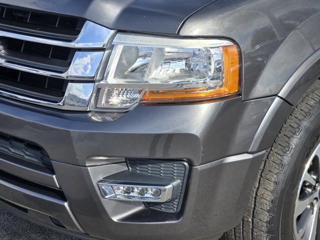 Certified 2017 Ford Expedition EL XLT w/ Equipment Group 202A image 9