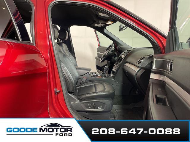 Certified 2017 Ford Explorer XLT w/ Equipment Group 202A image 23