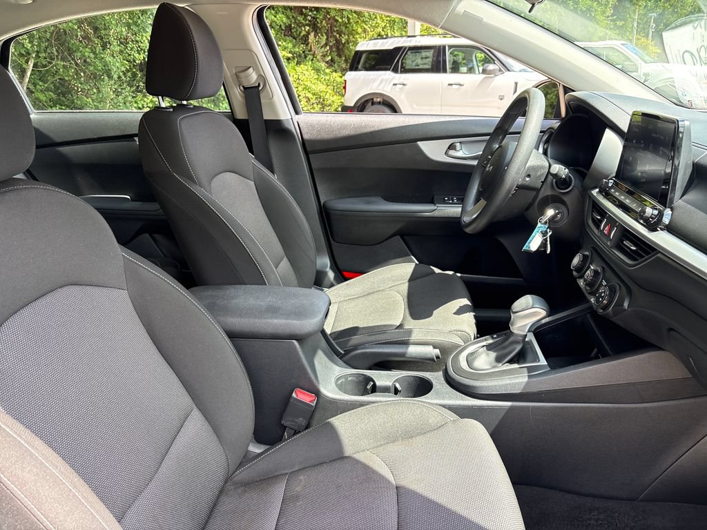 Used 2024 Kia Forte LXS FWD image 27