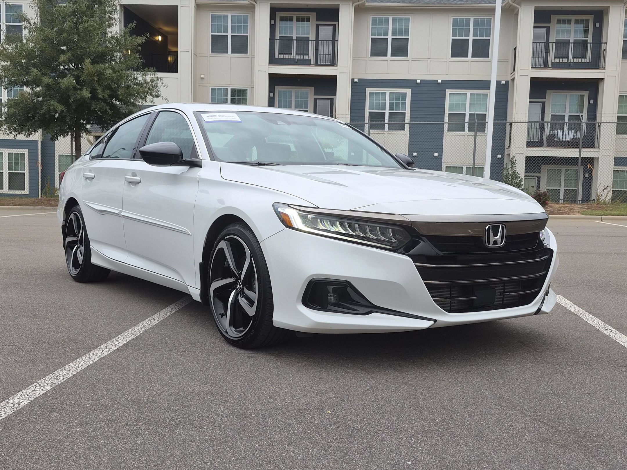 Used 2022 Honda Accord Sport image 1