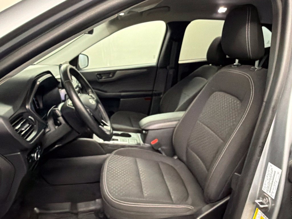 Certified 2023 Ford Escape Active AWD/4WD image 25