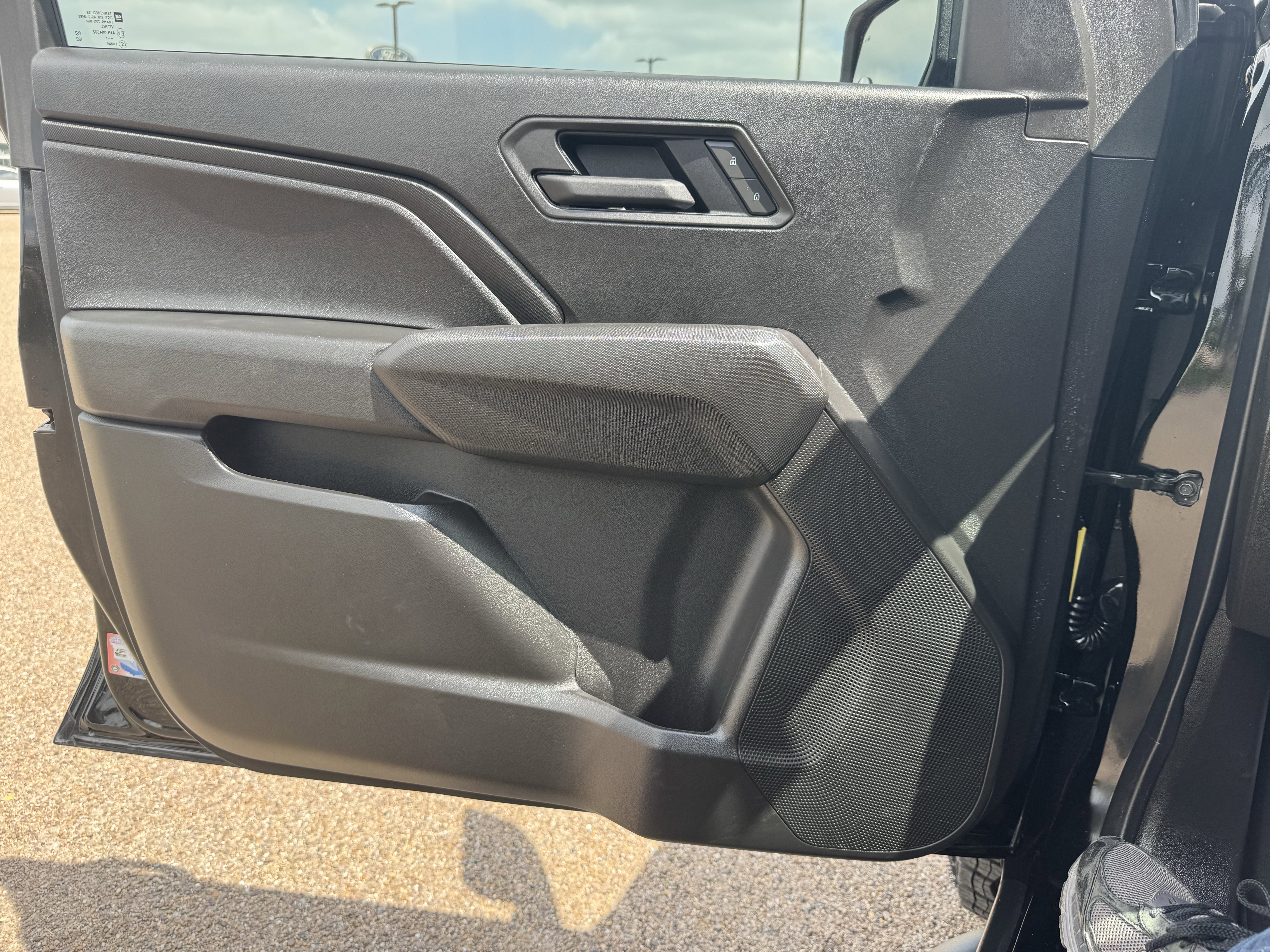 Used 2025 Chevrolet Colorado Trail Boss AWD/4WD image 20