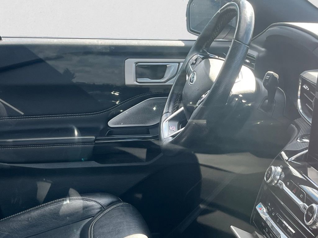 Certified 2021 Ford Explorer ST w/ ST Street Pack image 7