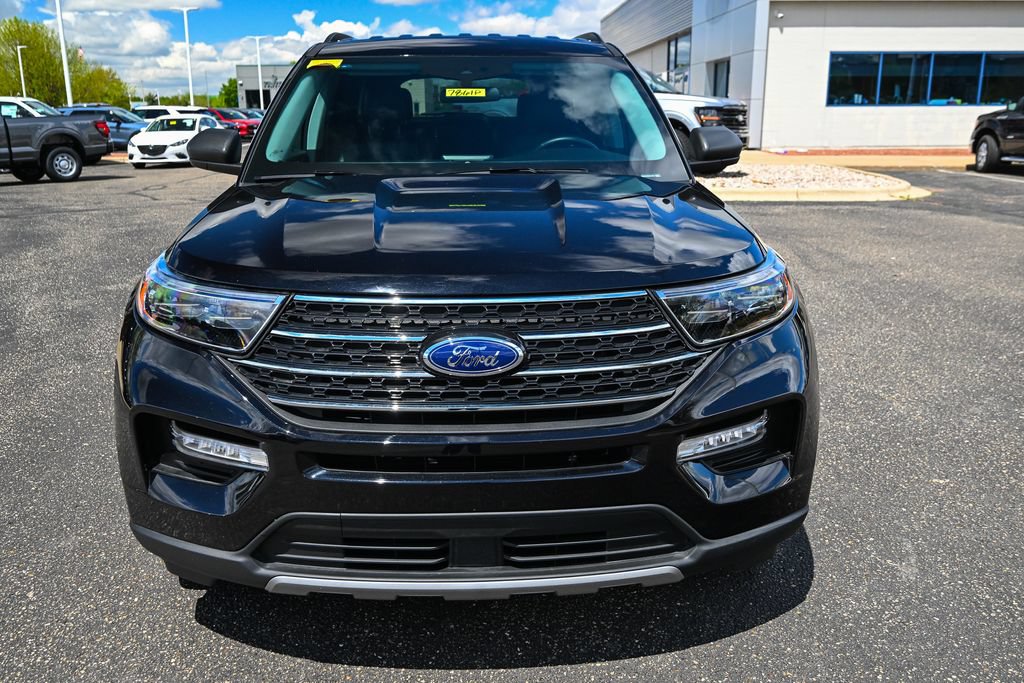 Certified 2024 Ford Explorer XLT w/ Equipment Group 202A AWD/4WD image 10