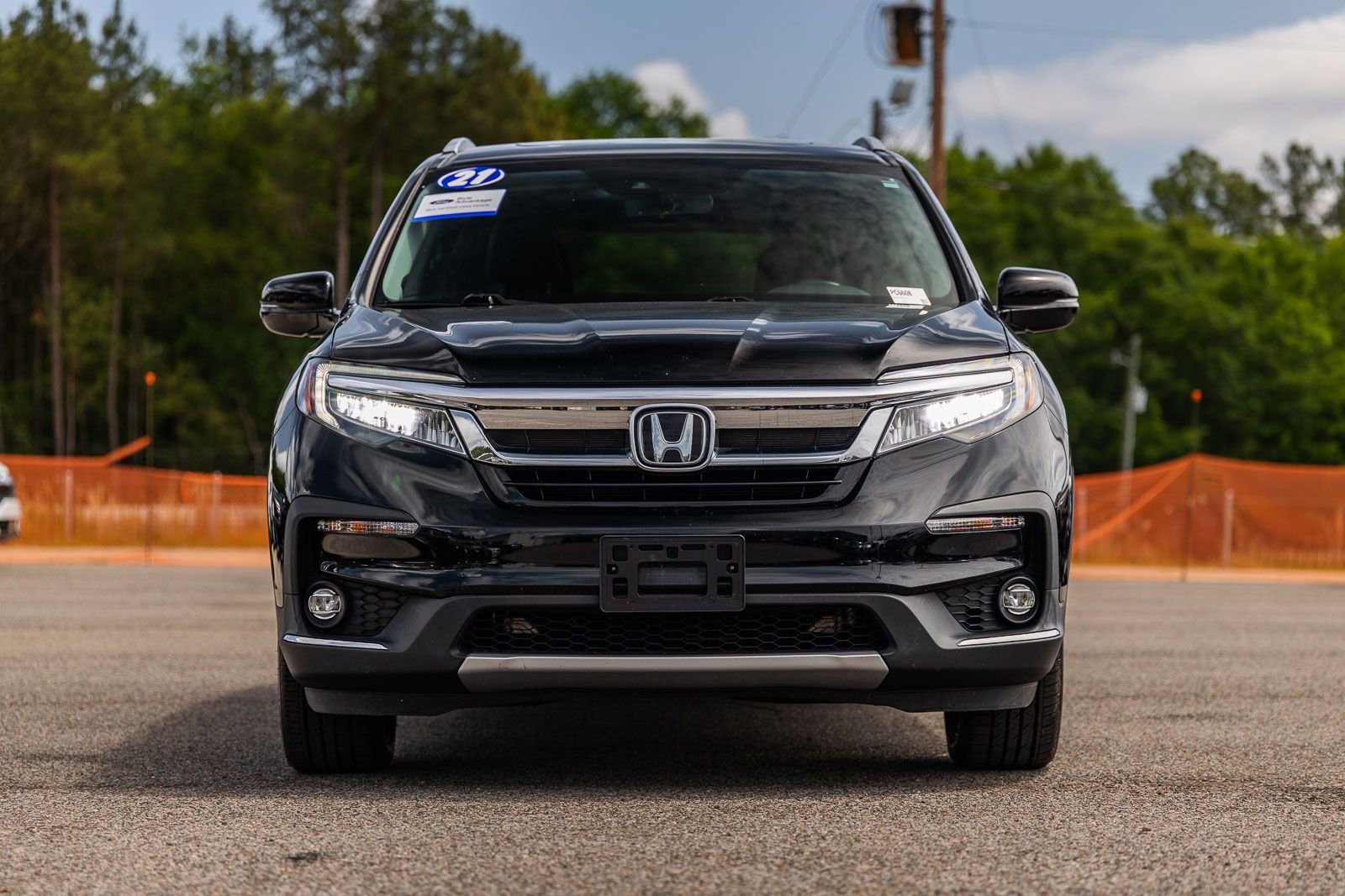 Used 2021 Honda Pilot Touring image 2