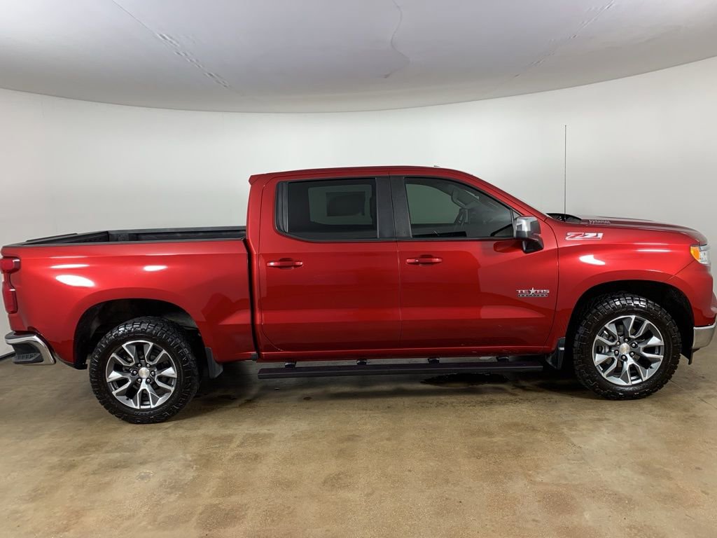 Used 2023 Chevrolet Silverado 1500 LT AWD/4WD image 7