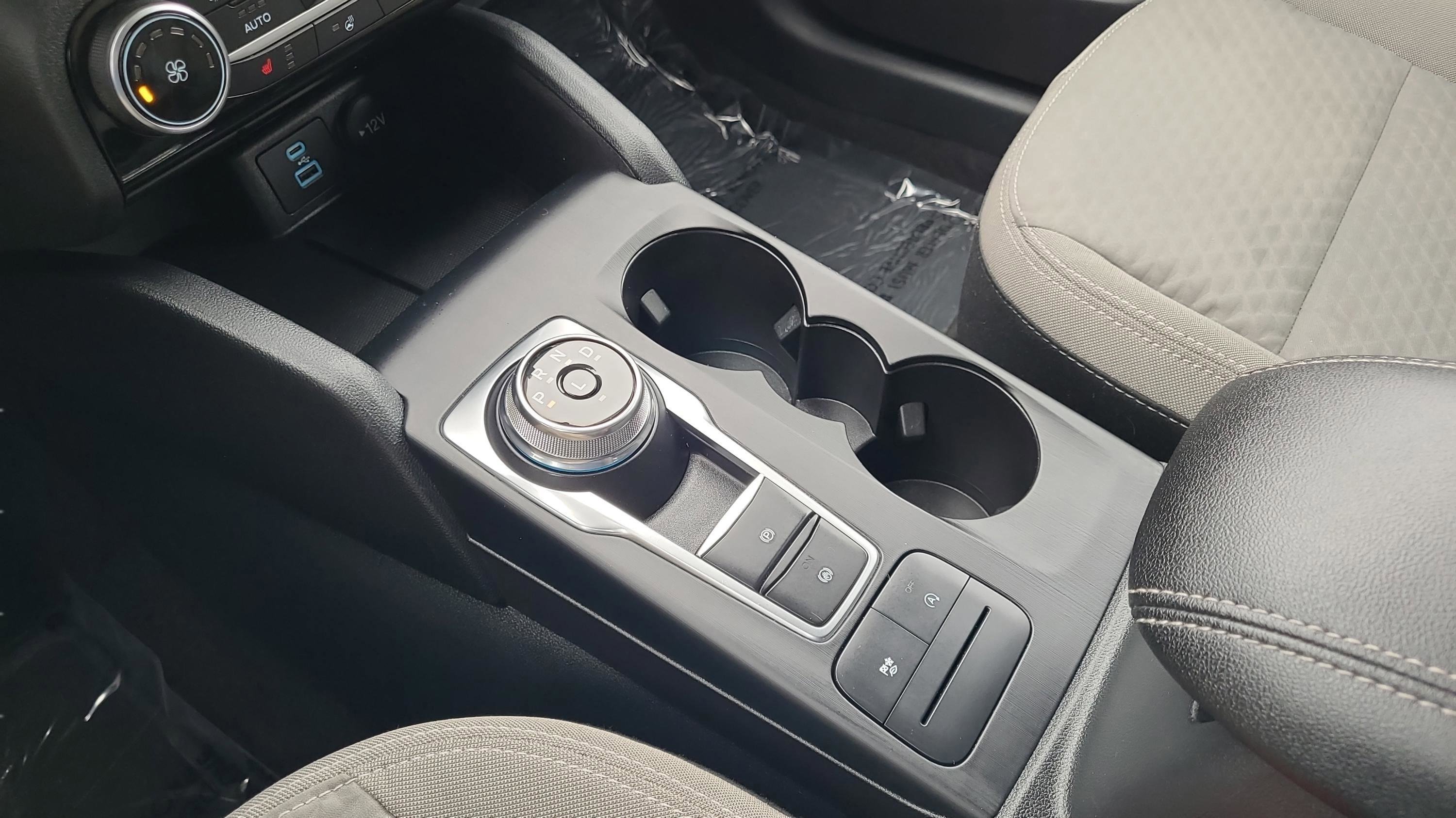 Certified 2022 Ford Escape SE w/ Cold Weather Package image 15