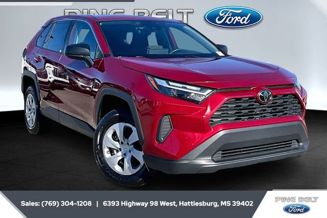 Used 2024 Toyota RAV4 LE image 5