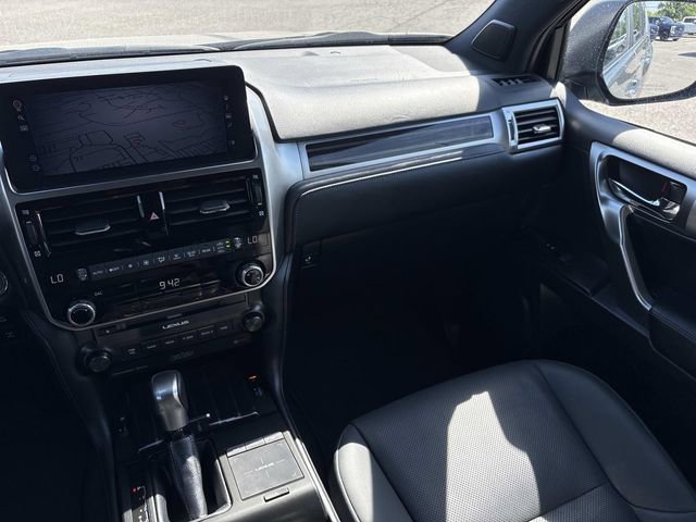 Used 2023 Lexus GX 460 Premium w/ Accessory Package AWD/4WD image 14