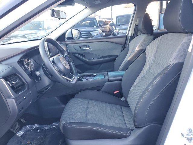 Used 2021 Nissan Rogue SV image 13