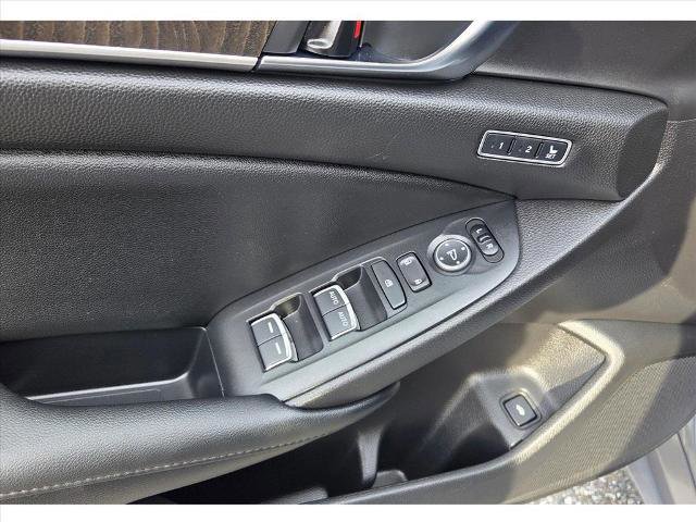 Used 2021 Honda Accord Touring image 13