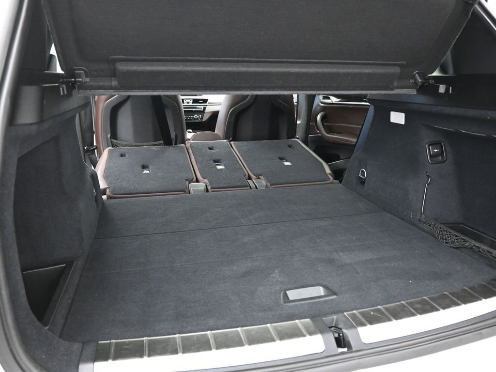 Used 2017 BMW X1 xDrive28i image 10