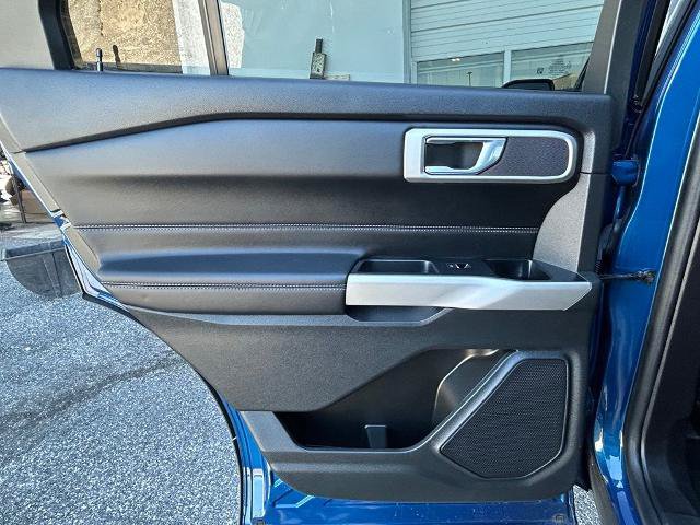 Certified 2022 Ford Explorer XLT w/ Equipment Group 202A AWD/4WD image 29