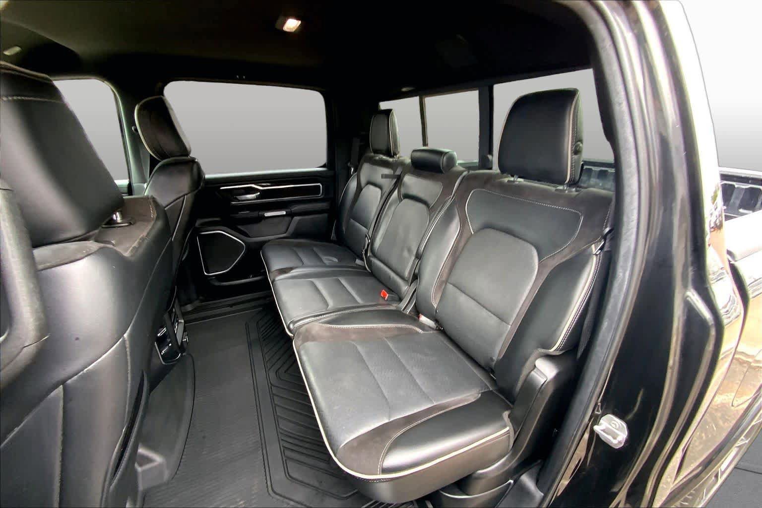 Used 2019 RAM 1500 Laramie AWD/4WD image 21