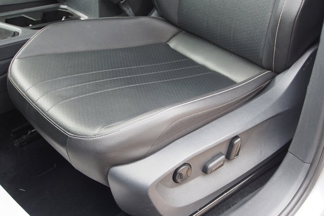 Used 2022 Volkswagen Tiguan SE FWD image 19