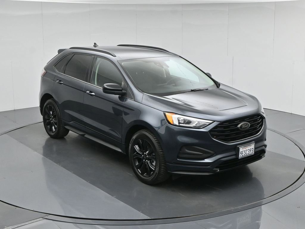 Certified 2022 Ford Edge SE w/ Black Appearance Package image 4
