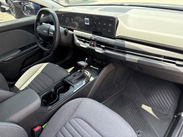 Used 2025 Kia K4 EX FWD image 19