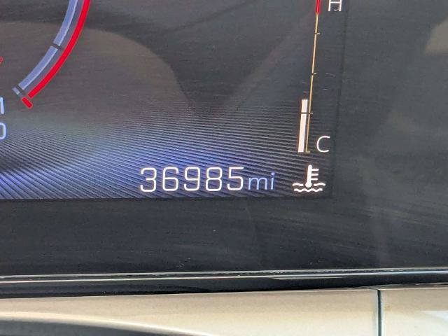 Used 2025 Chevrolet Trax LT FWD image 30