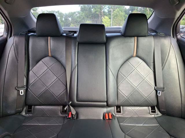 Used 2018 Toyota Camry XLE FWD image 13