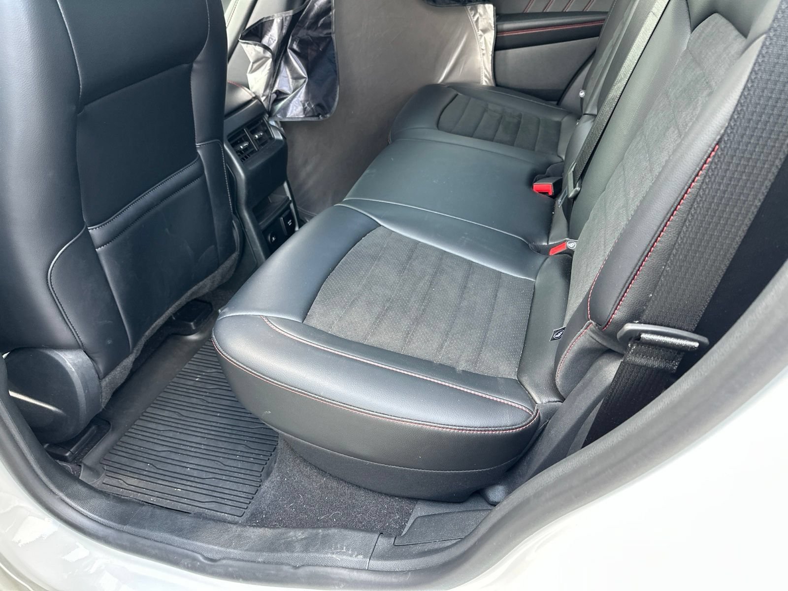 Certified 2024 Ford Edge ST-Line AWD/4WD image 9