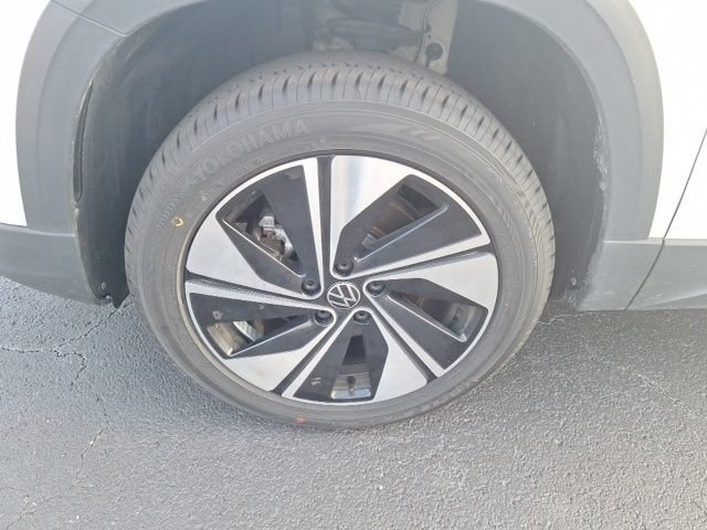 Used 2024 Volkswagen Taos SE AWD/4WD image 10