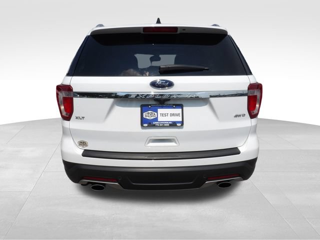 Certified 2018 Ford Explorer XLT AWD/4WD image 7