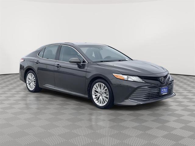 Used 2018 Toyota Camry XLE FWD image 5