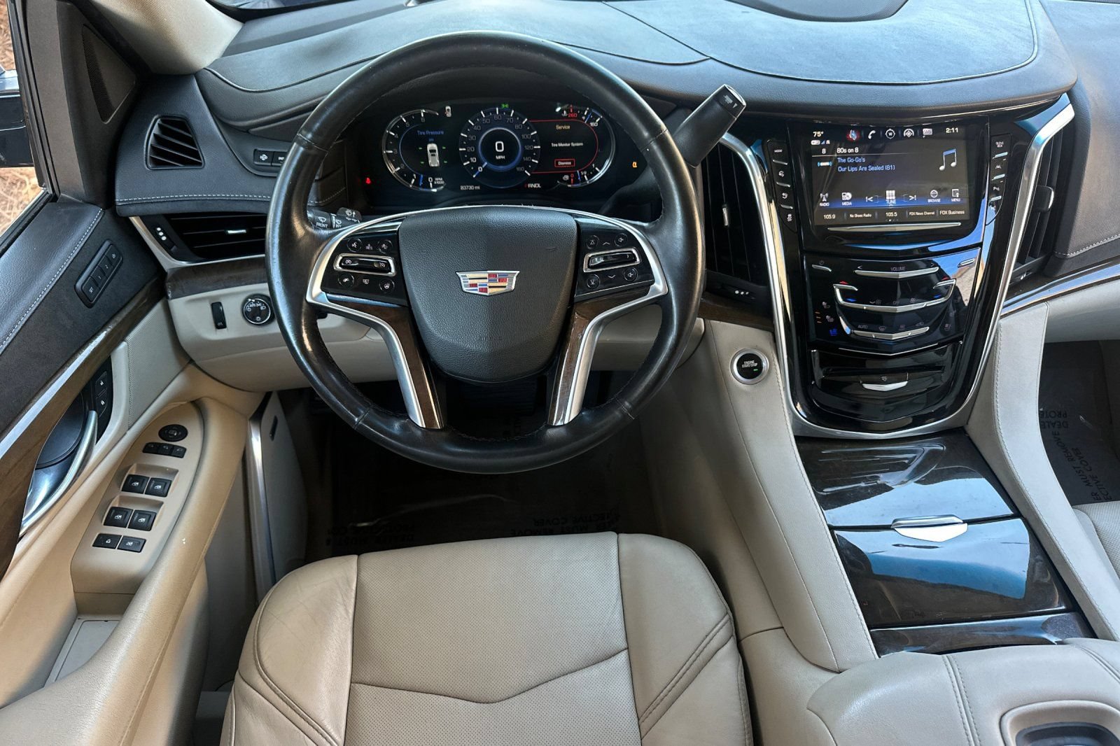 Used 2019 Cadillac Escalade Luxury RWD image 16