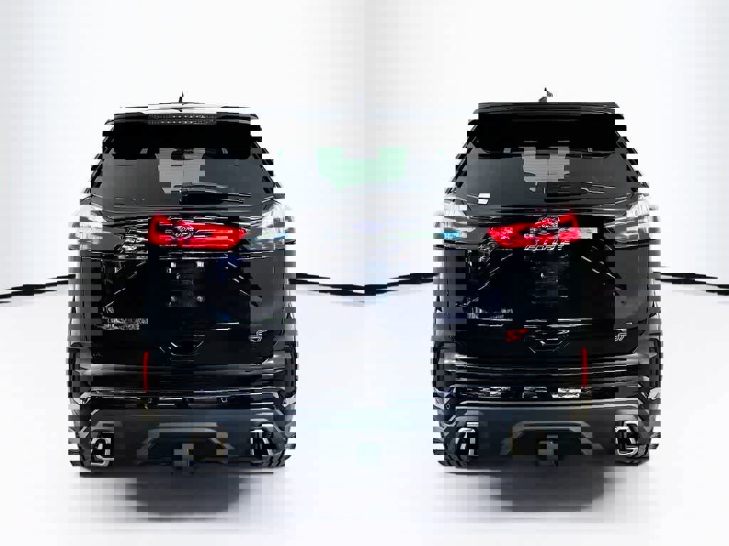 Certified 2021 Ford Edge ST w/ Equipment Group 401A image 5