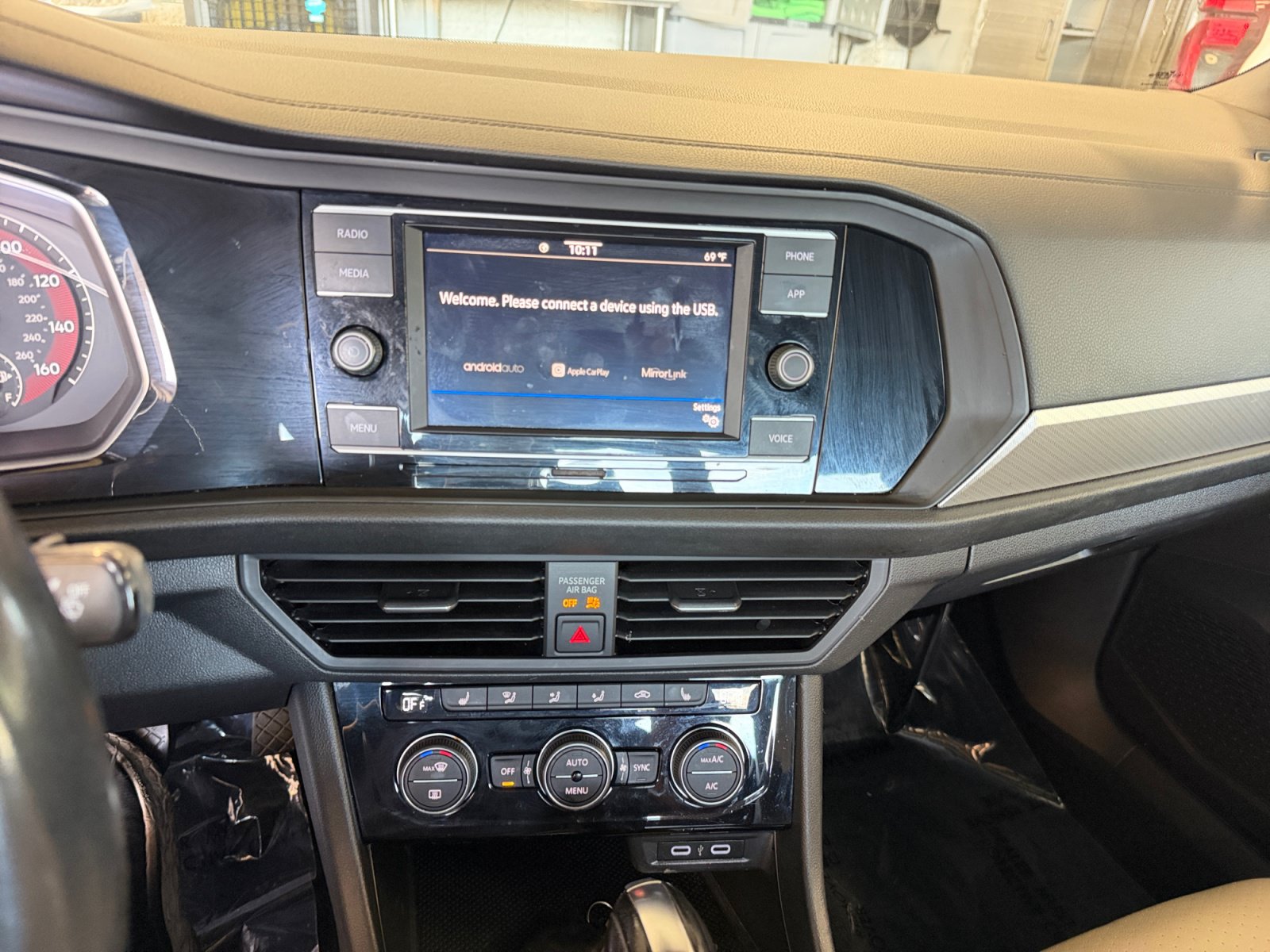 Used 2020 Volkswagen Jetta R-Line FWD image 28